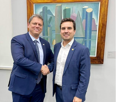 Vinicius Camarinha pode ser vice de Tarcísio de Freitas na disputa pela reeleição em 2026 Vinicius Camarinha pode ser vice de Tarcísio de Freitas na disputa pela reeleição em 2026